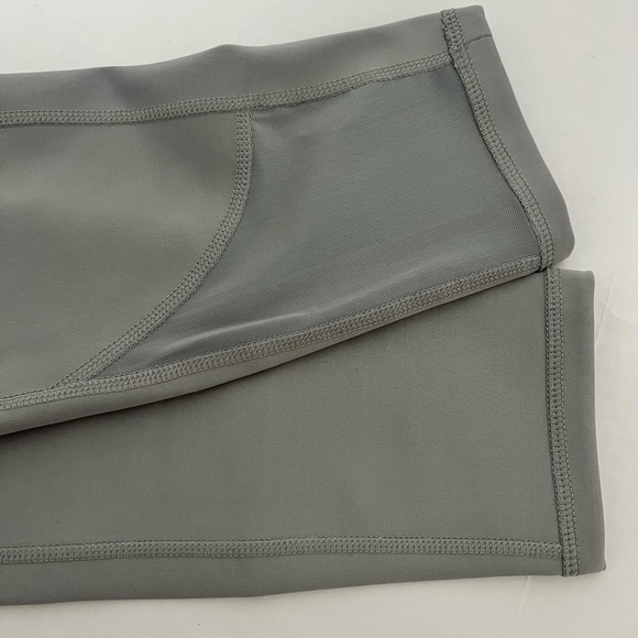 Gymshark Reversible Set - Picture 8 of 9